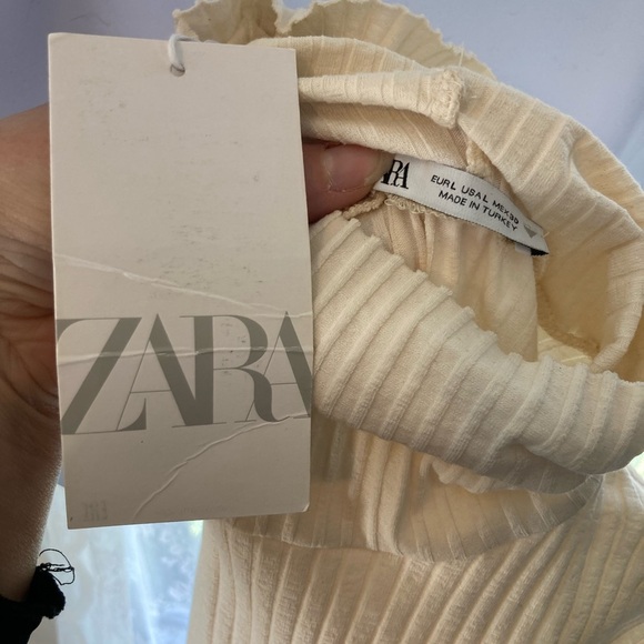 Zara Cream Ribbed Turtleneck Top L New with Tags! - Picture 4 of 4